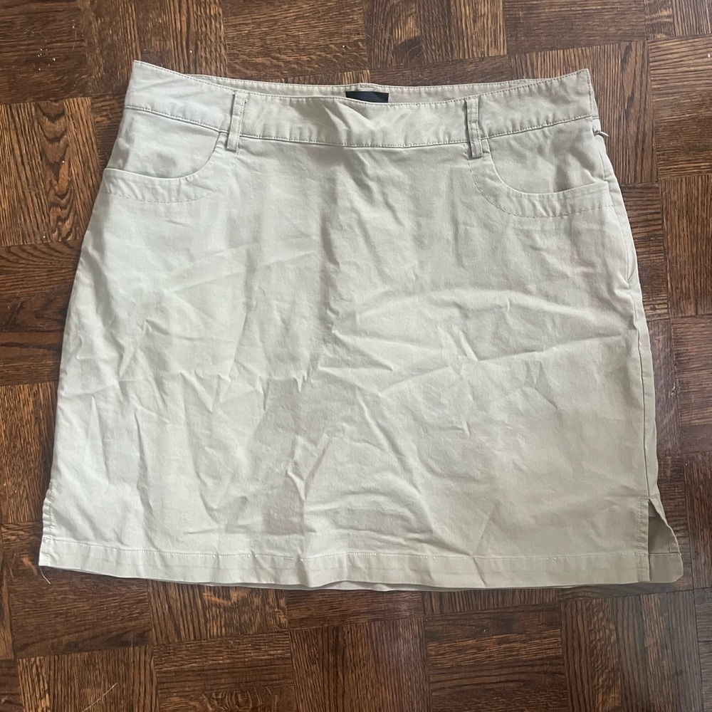Vuarnet Women's Cream Golf Skirt - Size 10
